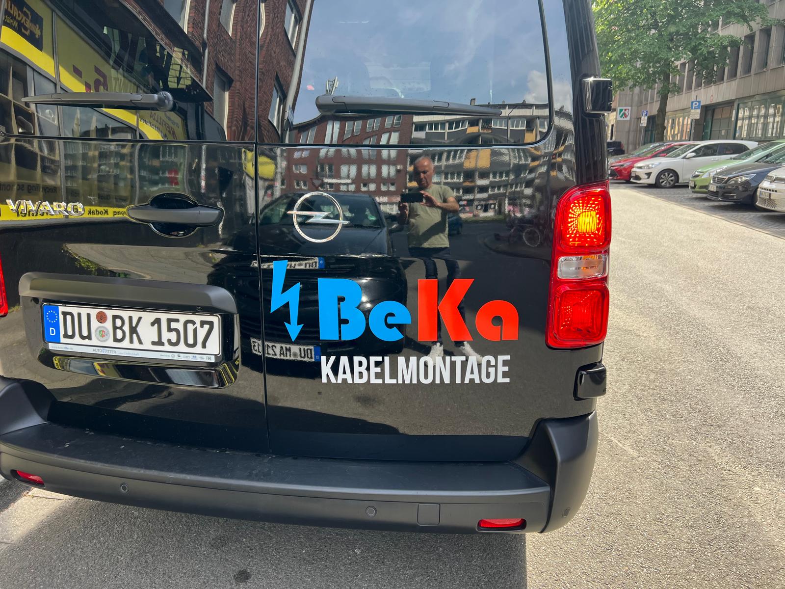 BeKa Kabelmontage – Heckbeschriftung